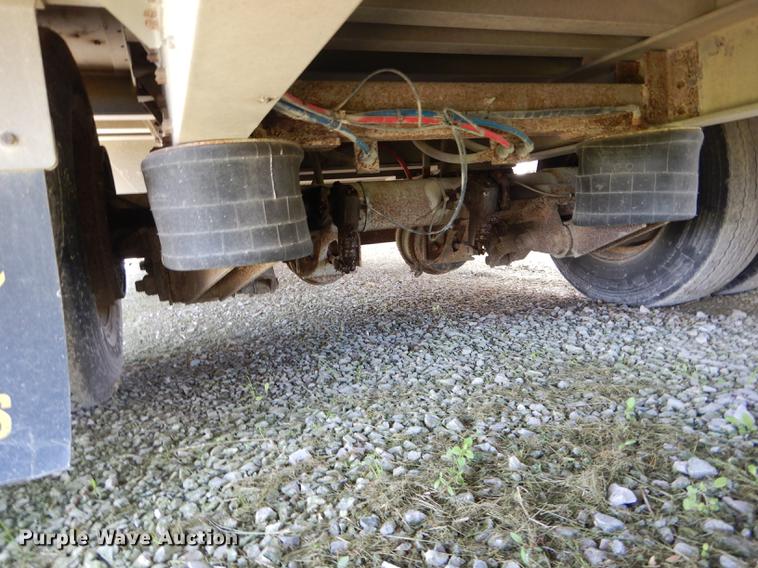 image for item DE8433 2008 Eby livestock trailer