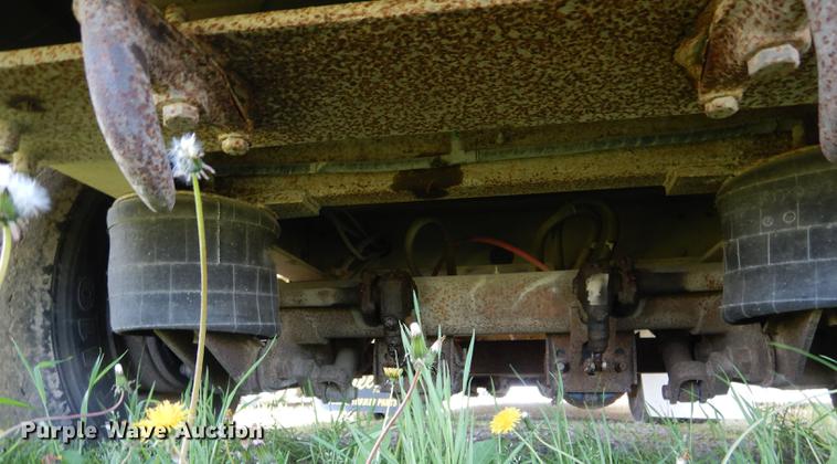 image for item DE8433 2008 Eby livestock trailer