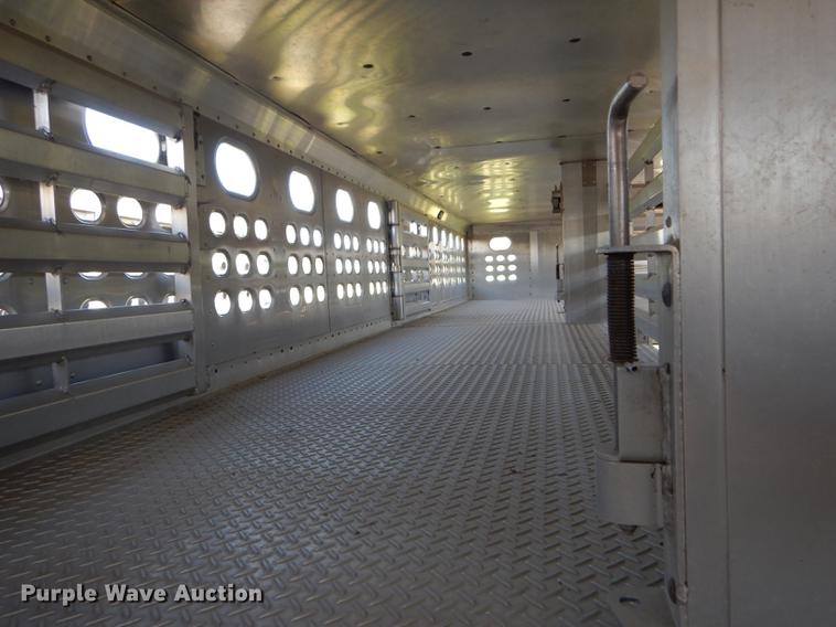 image for item DE8433 2008 Eby livestock trailer