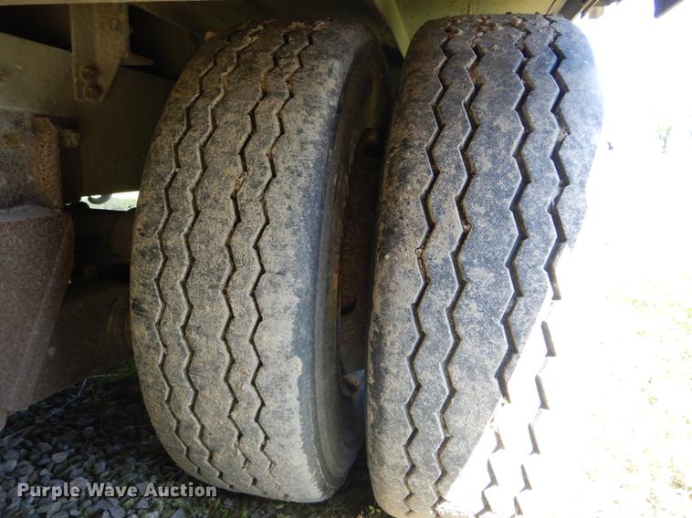 image for item DE8433 2008 Eby livestock trailer