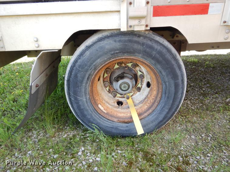 image for item DE8433 2008 Eby livestock trailer