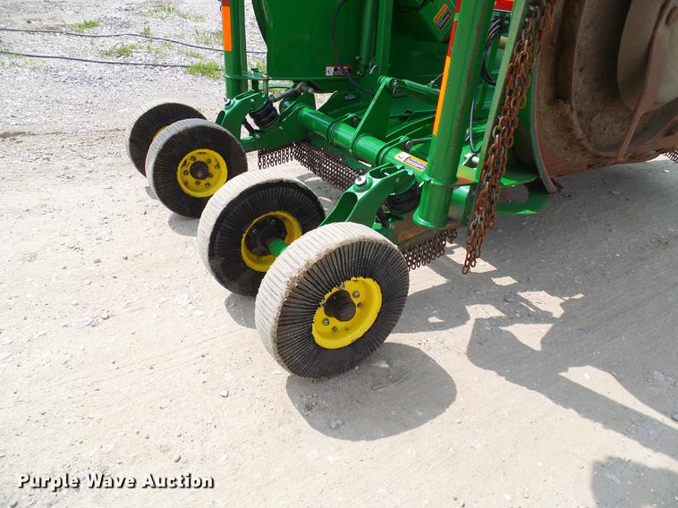 image for item DF7327 2014 John Deere CX15 batwing rotary mower