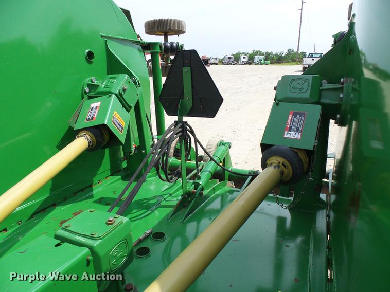 image for item DF7327 2014 John Deere CX15 batwing rotary mower