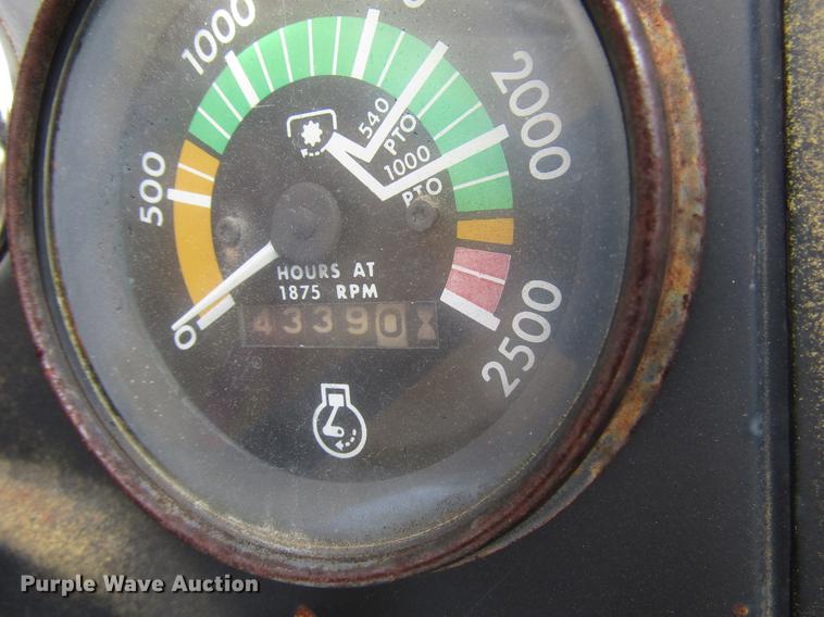 image for item DG1166 1981 Massey-Ferguson 285 tractor