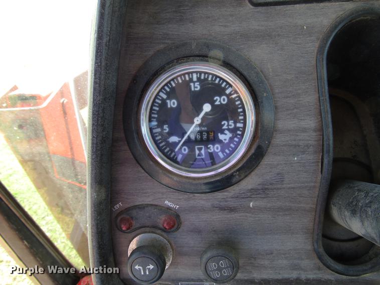 image for item DG1167 1978 Massey-Ferguson 2675 tractor