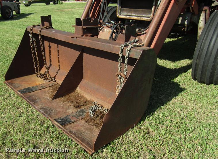 image for item DG1167 1978 Massey-Ferguson 2675 tractor