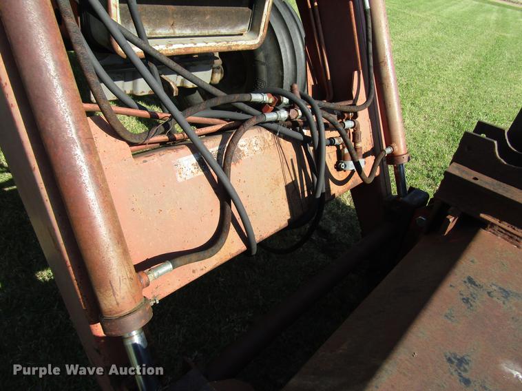 image for item DG1167 1978 Massey-Ferguson 2675 tractor