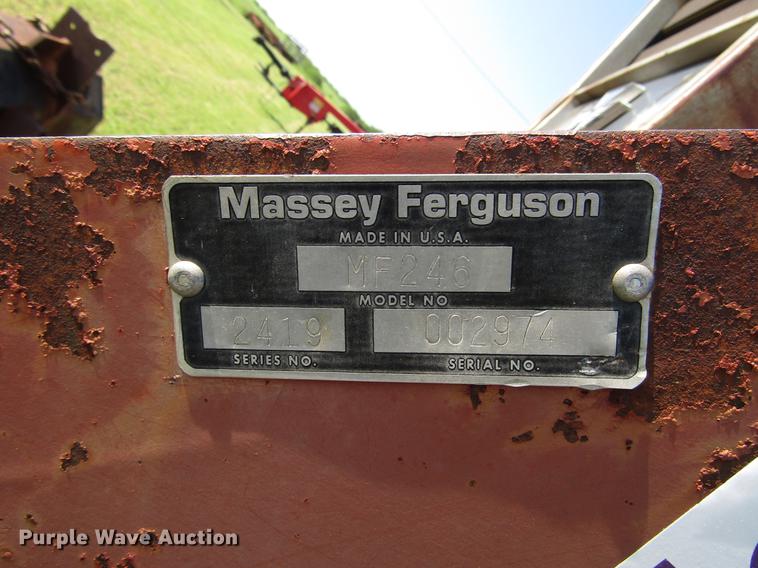 image for item DG1167 1978 Massey-Ferguson 2675 tractor