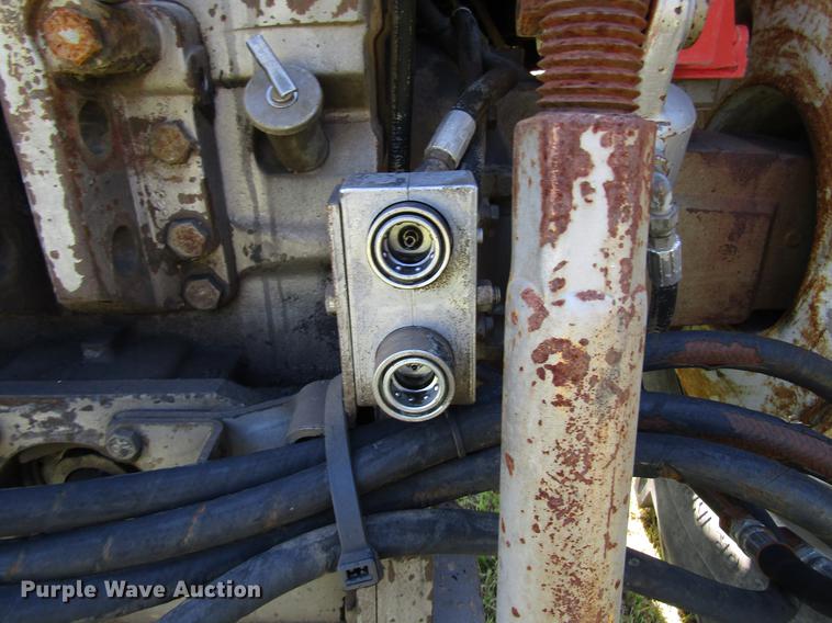 image for item DG1167 1978 Massey-Ferguson 2675 tractor