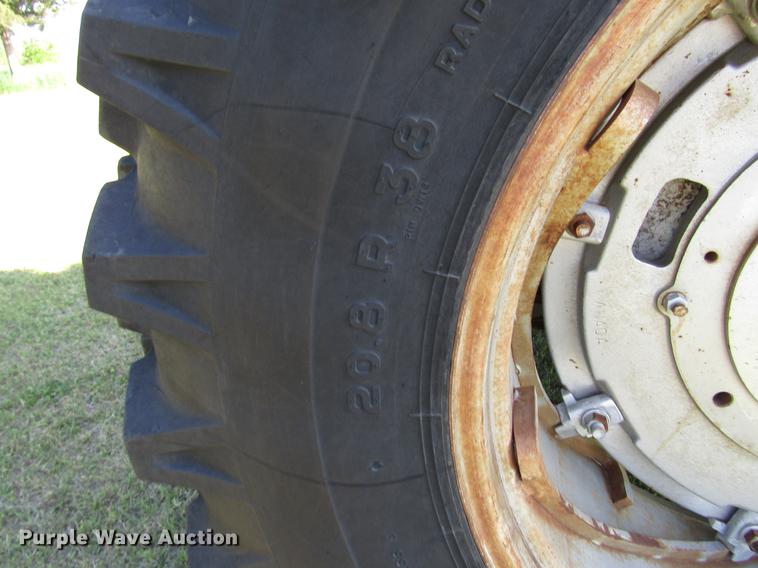 image for item DG1167 1978 Massey-Ferguson 2675 tractor