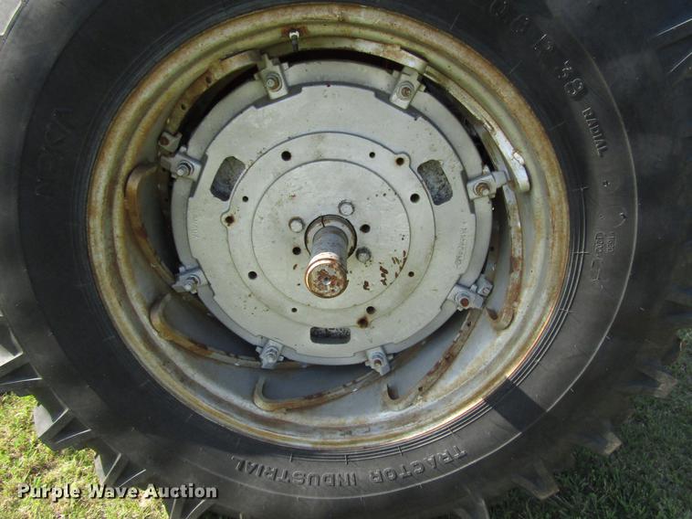 image for item DG1167 1978 Massey-Ferguson 2675 tractor