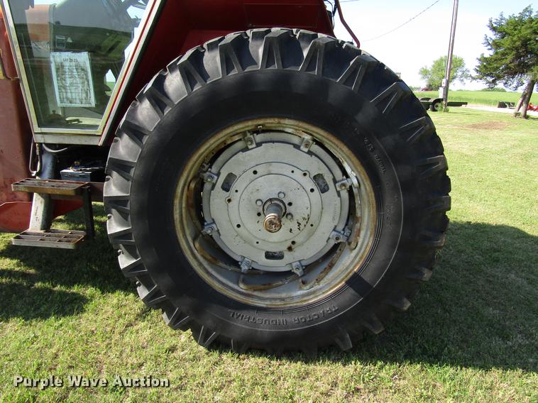 image for item DG1167 1978 Massey-Ferguson 2675 tractor