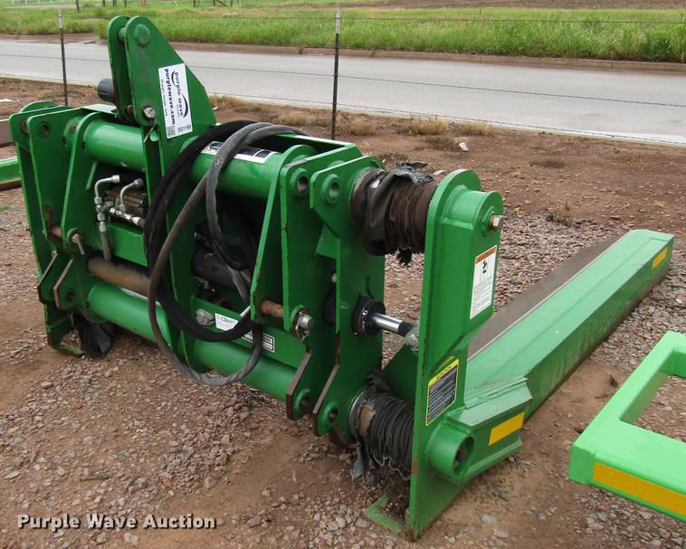 image for item DG1190 Frontier CM11 bale handler