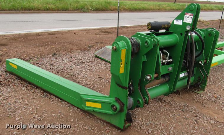 image for item DG1190 Frontier CM11 bale handler
