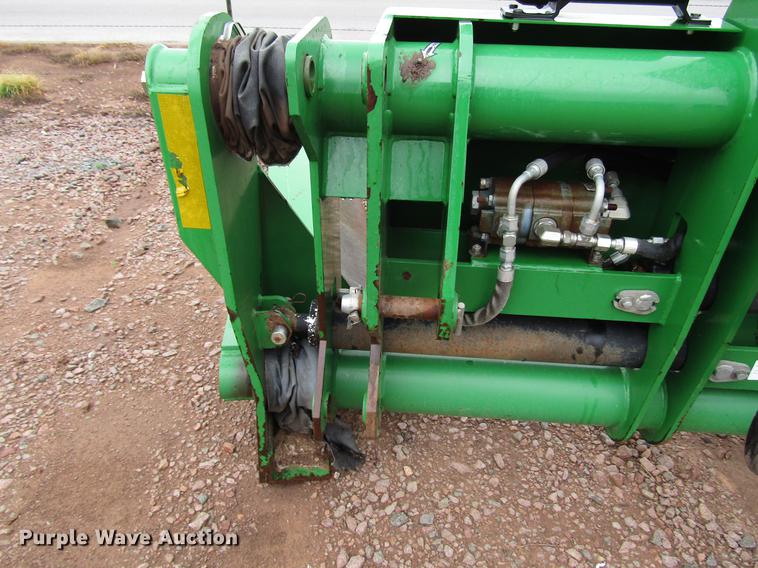 image for item DG1190 Frontier CM11 bale handler