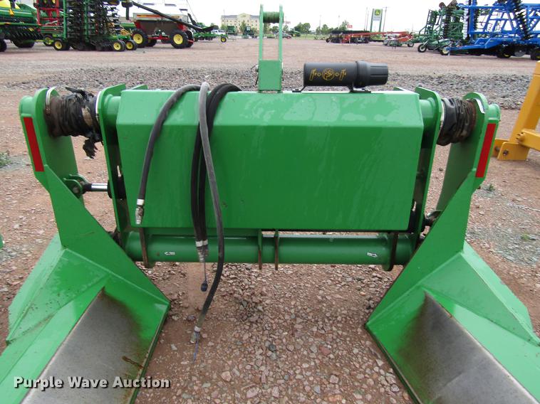 image for item DG1190 Frontier CM11 bale handler