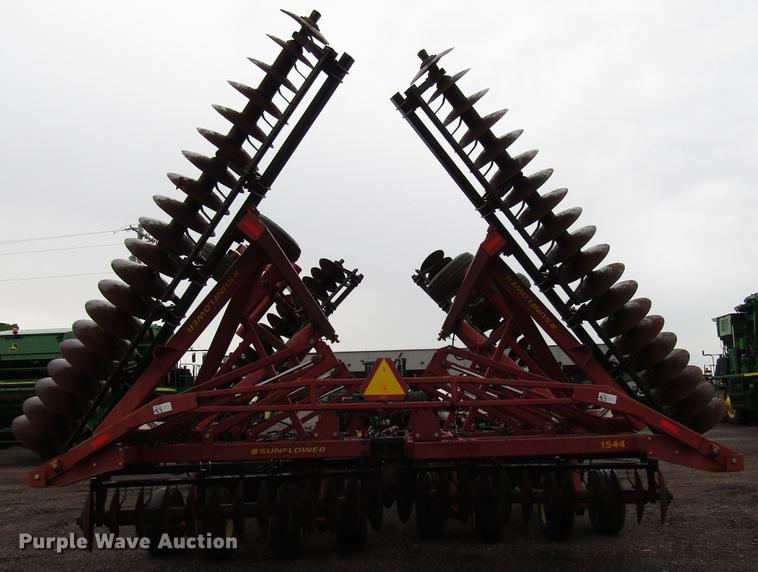 image for item DG1193 Sunflower 1544-45 tandem disk