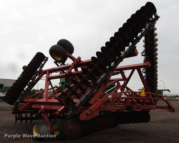 image for item DG1193 Sunflower 1544-45 tandem disk