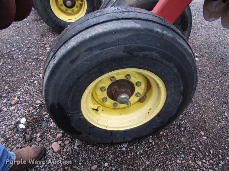 image for item DG1193 Sunflower 1544-45 tandem disk