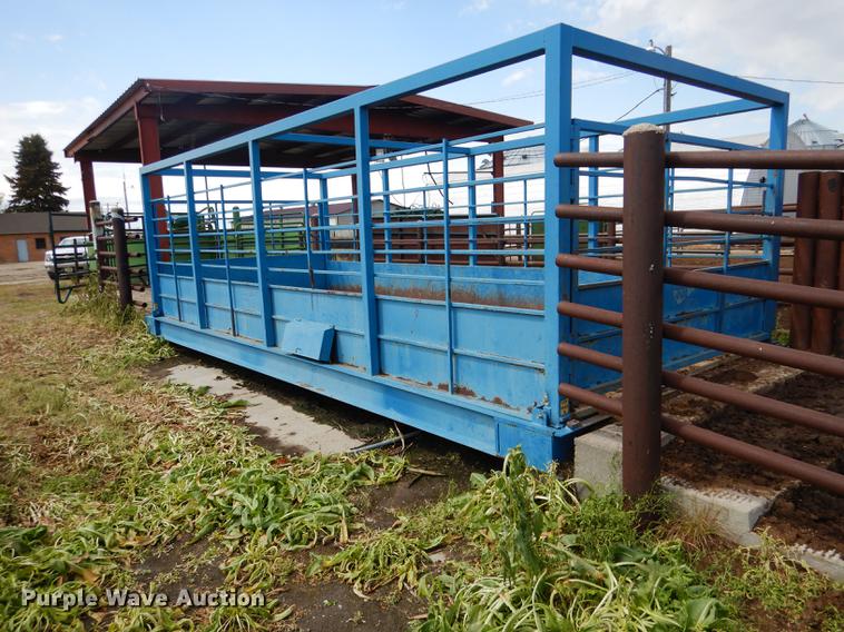 image for item DG5795 Sooner PLSW2410-10 livestock scale