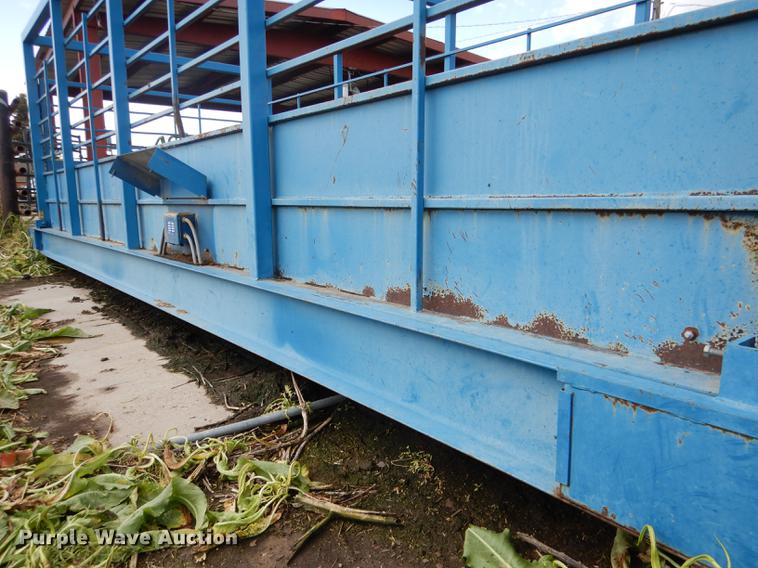 image for item DG5795 Sooner PLSW2410-10 livestock scale