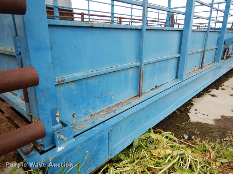 image for item DG5795 Sooner PLSW2410-10 livestock scale