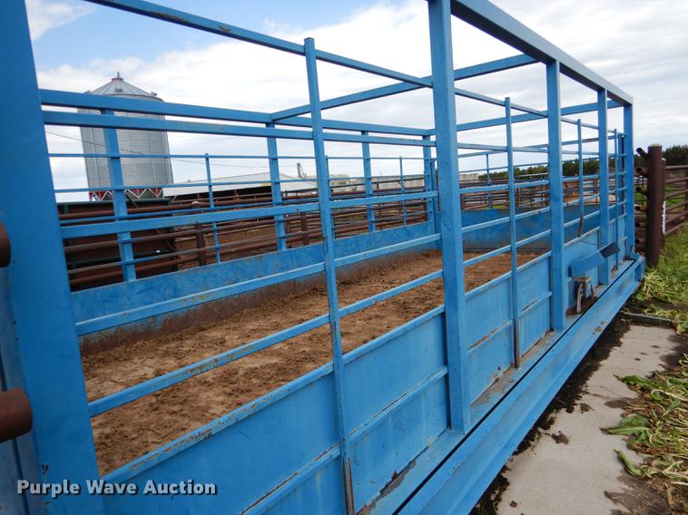 image for item DG5795 Sooner PLSW2410-10 livestock scale