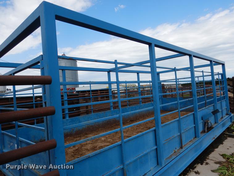 image for item DG5795 Sooner PLSW2410-10 livestock scale