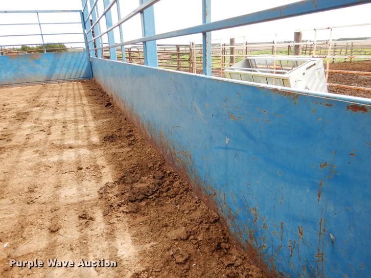 image for item DG5795 Sooner PLSW2410-10 livestock scale