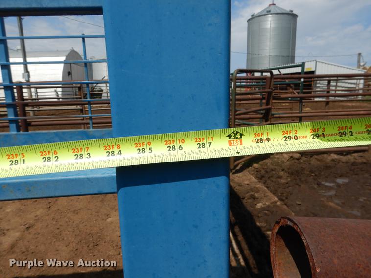 image for item DG5795 Sooner PLSW2410-10 livestock scale