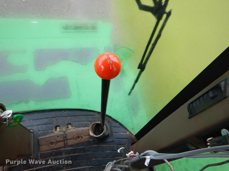 image for item ED9277 2000 John Deere 9650 Walker combine