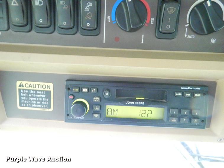 image for item ED9277 2000 John Deere 9650 Walker combine