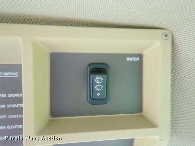 image for item ED9277 2000 John Deere 9650 Walker combine