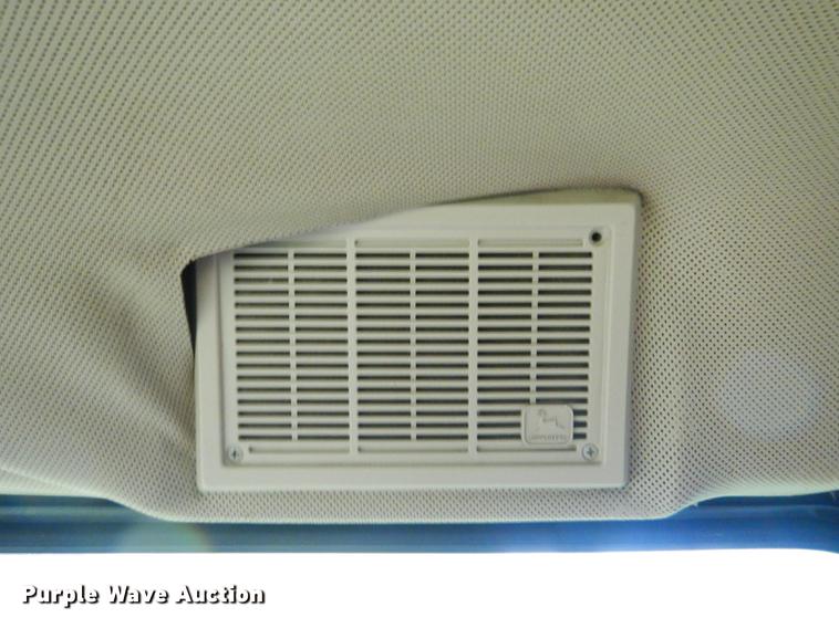 image for item ED9277 2000 John Deere 9650 Walker combine