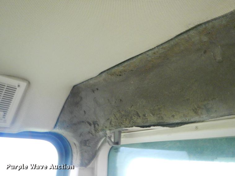 image for item ED9277 2000 John Deere 9650 Walker combine