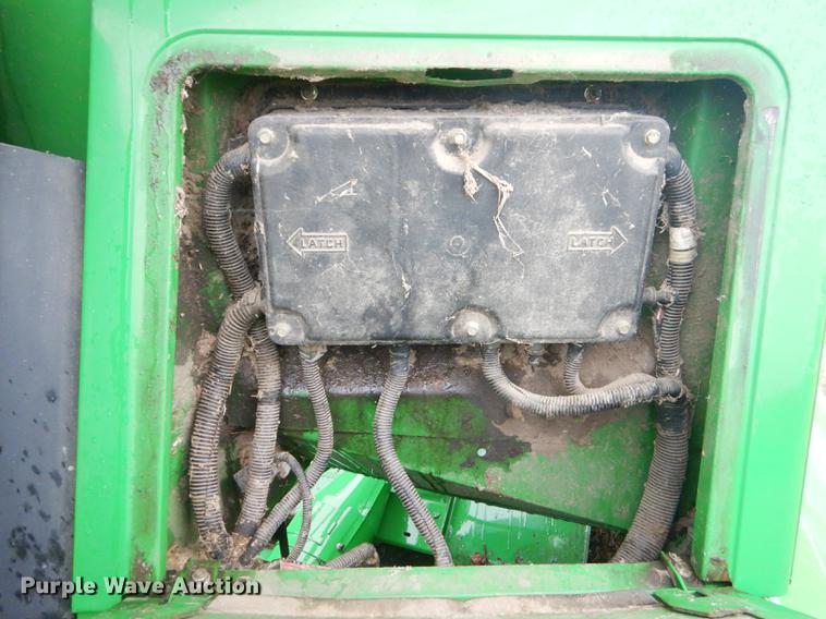 image for item ED9277 2000 John Deere 9650 Walker combine