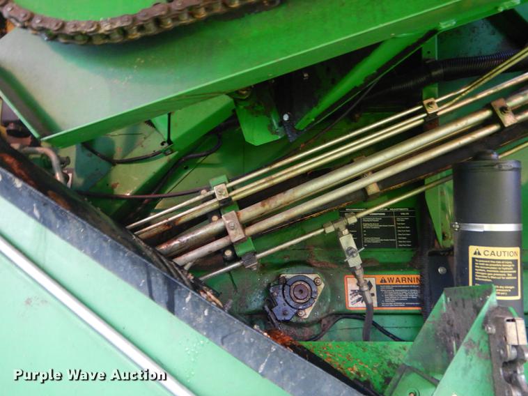 image for item ED9277 2000 John Deere 9650 Walker combine