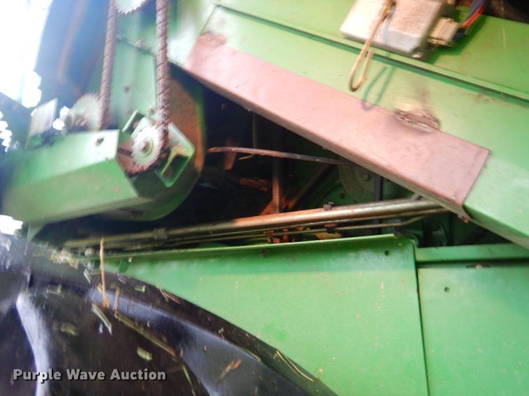 image for item ED9277 2000 John Deere 9650 Walker combine