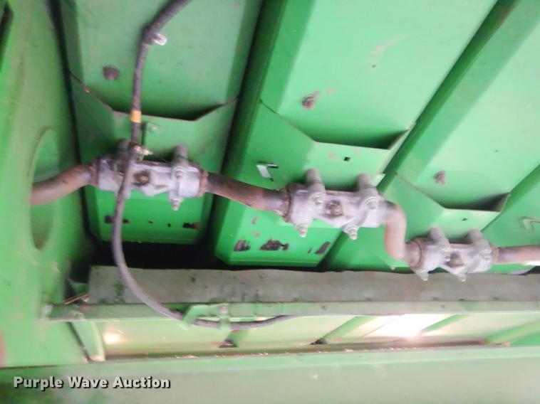 image for item ED9277 2000 John Deere 9650 Walker combine