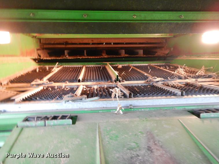 image for item ED9277 2000 John Deere 9650 Walker combine