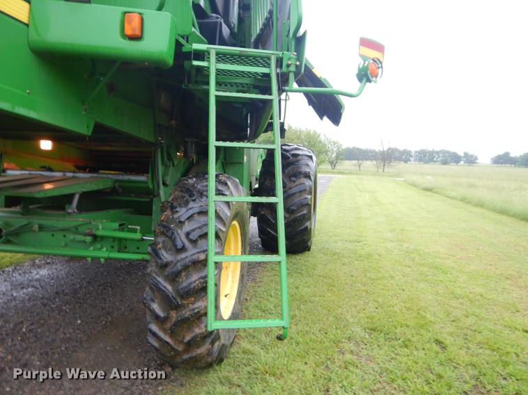 image for item ED9277 2000 John Deere 9650 Walker combine