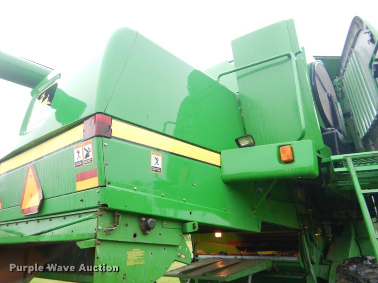 image for item ED9277 2000 John Deere 9650 Walker combine