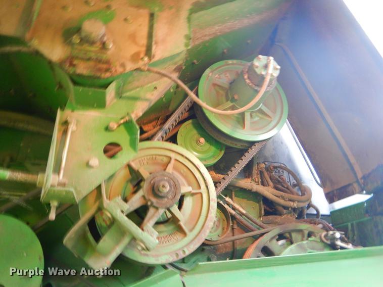 image for item ED9277 2000 John Deere 9650 Walker combine