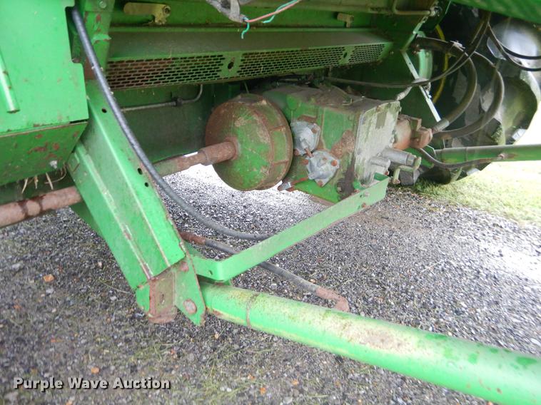 image for item ED9277 2000 John Deere 9650 Walker combine