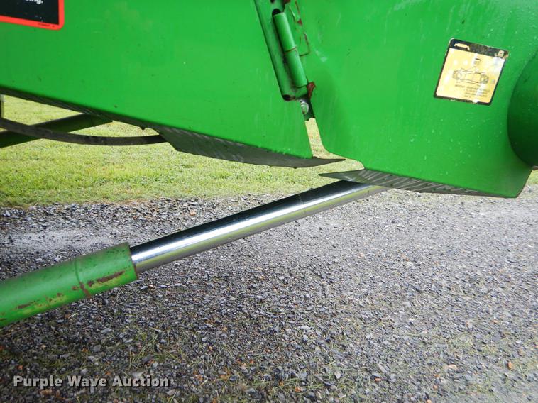 image for item ED9277 2000 John Deere 9650 Walker combine