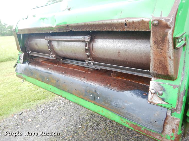 image for item ED9277 2000 John Deere 9650 Walker combine