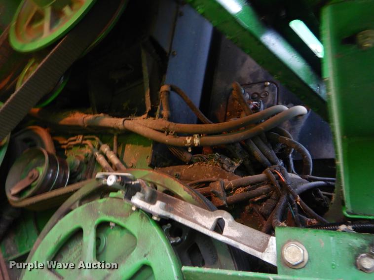 image for item ED9277 2000 John Deere 9650 Walker combine