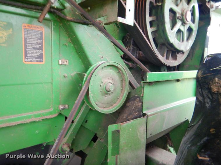 image for item ED9277 2000 John Deere 9650 Walker combine