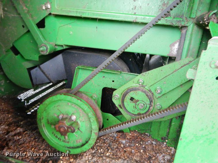 image for item ED9277 2000 John Deere 9650 Walker combine