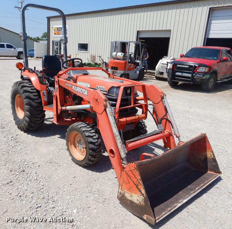 image for item ED9278 Kubota B2910 tractor